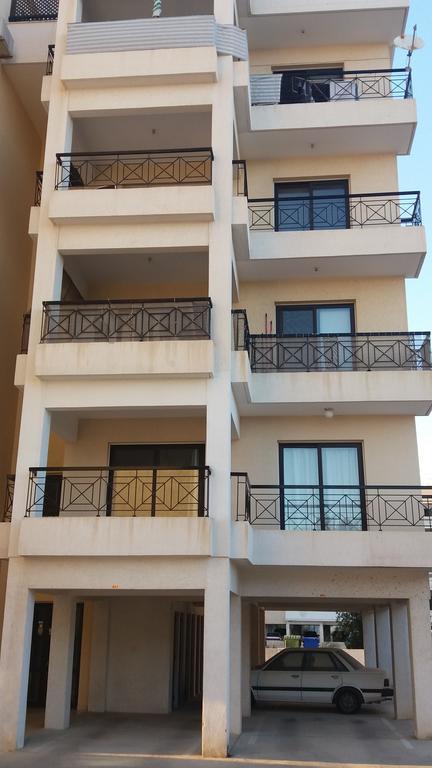 شقة لارنكا  في 101 Mandritis Court المظهر الخارجي الصورة